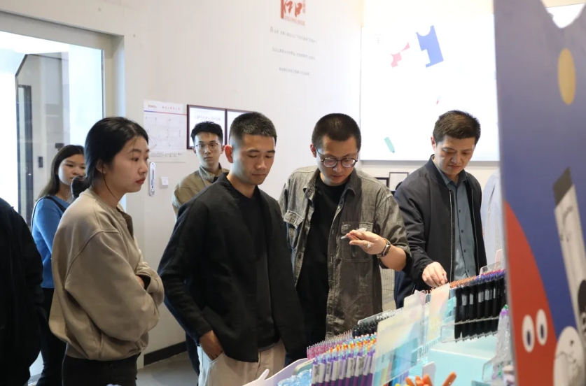 共謀新業(yè)態(tài) 共譜新篇章 | 寧波市文化產(chǎn)業(yè)促進(jìn)會(huì)走進(jìn)貝發(fā)集團(tuán)共話(huà)文創(chuàng)未來(lái)